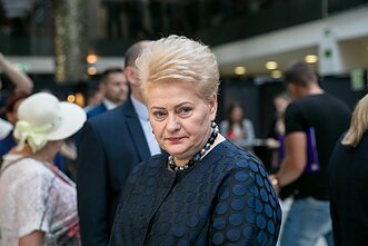 Dalia Grybauskaitė balsavo išankstiniuose rinkimuose. Dalia Grybauskaitė balsavo išankstiniuose rinkimuose.