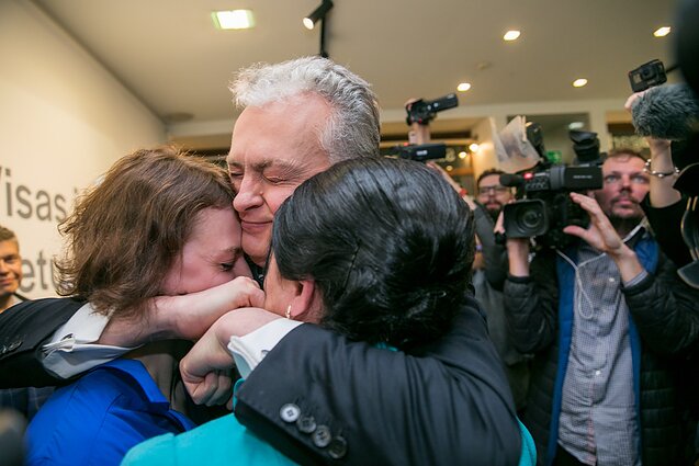 Gitanas Nausėda, Diana Nausėdienė ir Gedailė Nausėdaitė Gitanas Nausėda, Diana Nausėdienė ir Gedailė Nausėdaitė