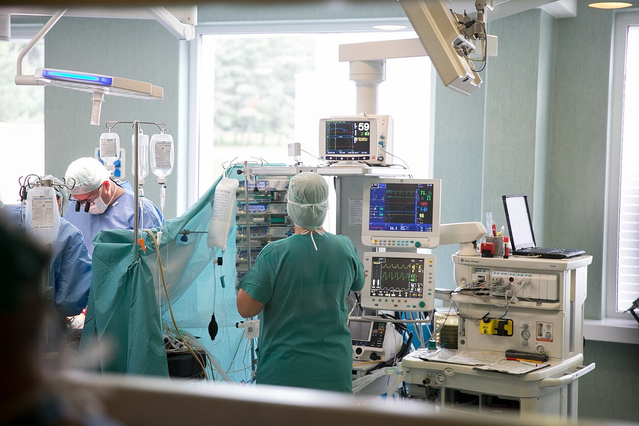 Žiauriai sumušta mergina gydoma Kauno klinikų reanimacijos skyriuje, jo sužeidimai itin sunkūs