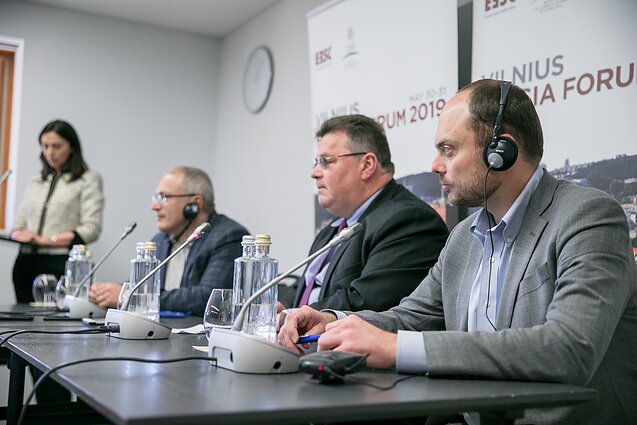 Michailas Chodorkovkis, Linas Linkevičius ir Vladmiras Kara-Murza Rusijos forume Lietuvoje Michailas Chodorkovkis, Linas Linkevičius ir Vladmiras Kara-Murza Rusijos forume Lietuvoje