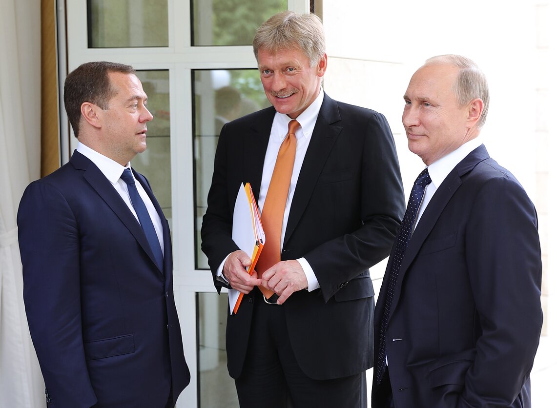 Medvedevas, Peskovas ir Putinas Medvedevas, Peskovas ir Putinas