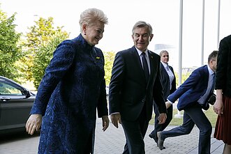 Dalia Grybauskaitė skaito metinį pranešimą