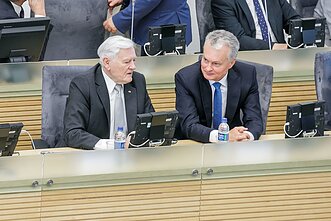 Dalia Grybauskaitė skaito metinį pranešimą
