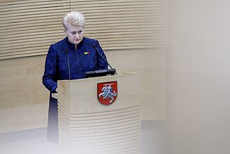 Dalia Grybauskaitė skaito metinį pranešimą