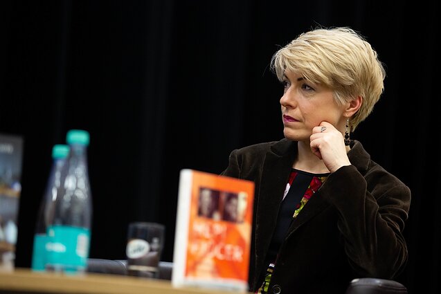 Kalbantys tekstai. Rašytoja Renata Šerelytė: spauste išspausta satyra nėra gerai