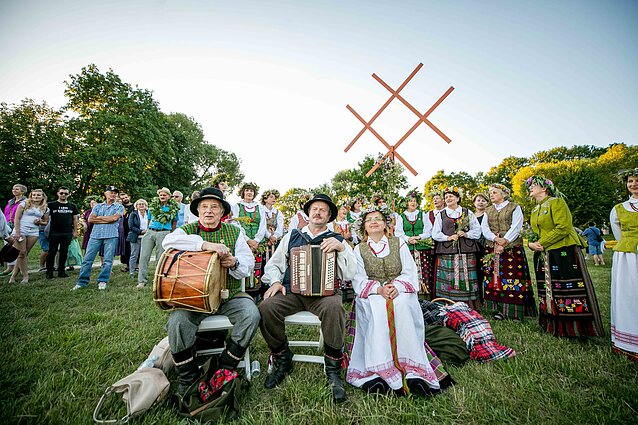 Joninių šventės akimirka Kernavėje