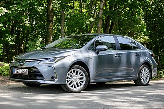 Naujasis „Toyota Corolla“ sedanas