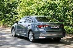 Naujasis „Toyota Corolla“ sedanas