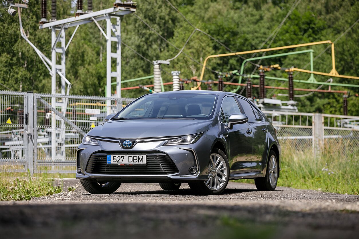 Naujasis „Toyota Corolla“ sedanas