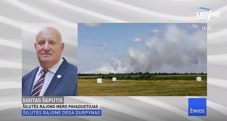 Įspėjimas šilutiškiams: liepsnoja Traksėdžių durpynas – likite namie ir dėvėkite kaukes