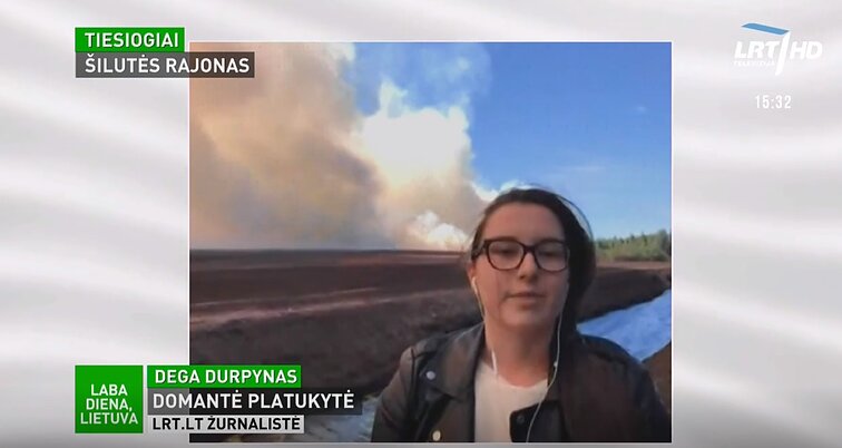 Tiesiogiai iš įvykio vietos: milžiniškas gaisras Šilutės rajone