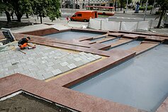 Lietuvos nacionalinio operos ir baleto teatro (LNOBT) fontanas Lietuvos nacionalinio operos ir baleto teatro (LNOBT) fontanas
