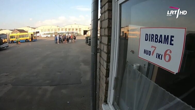 Kokie eiliniams piliečiams nematomi procesai vyksta uždarame  Vilniaus autobusų parke?