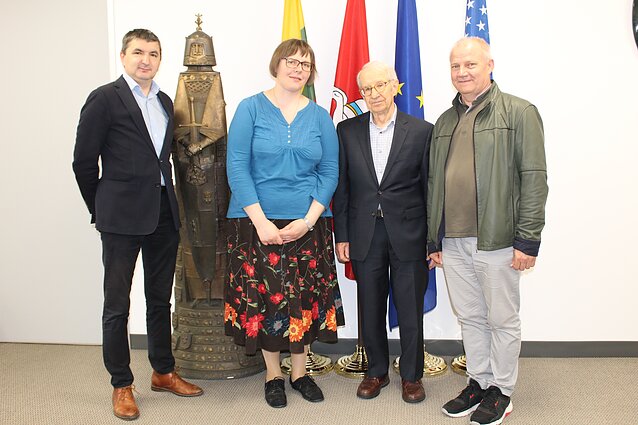 Lietuvos generalinis konsulas Los Andžele Darius Gaidys, istorikė Vilma Bukaitė, Vitalis Petrušis, režisierius Justinas Lingys Lietuvos generalinis konsulas Los Andžele Darius Gaidys, istorikė Vilma Bukaitė, Vitalis Petrušis, režisierius Justinas Lingys