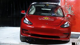 „Tesla Model 3“ „Tesla Model 3“
