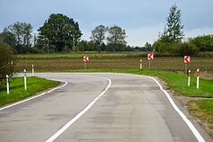 Kelias užmiestyje