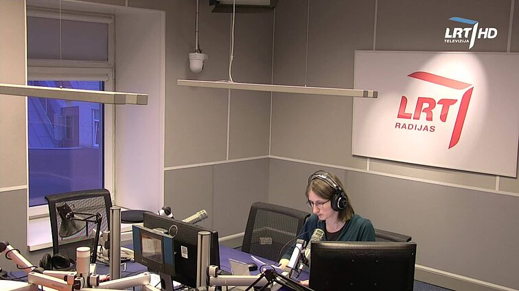 LRT RADIJO žinios. Ekonomistai teigia, kad Gitanui Nausėdai gali būti sunku įgyvendinti visus savo pažadus