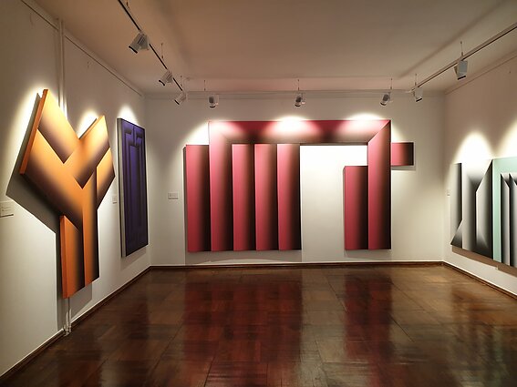 Panorama. Kazio Varnelio namuose-muziejuje pirmą kartą eksponuojami Varnelio piešiniai, eskizai bažnyčių interjerams (su vertimu į gestų k.)