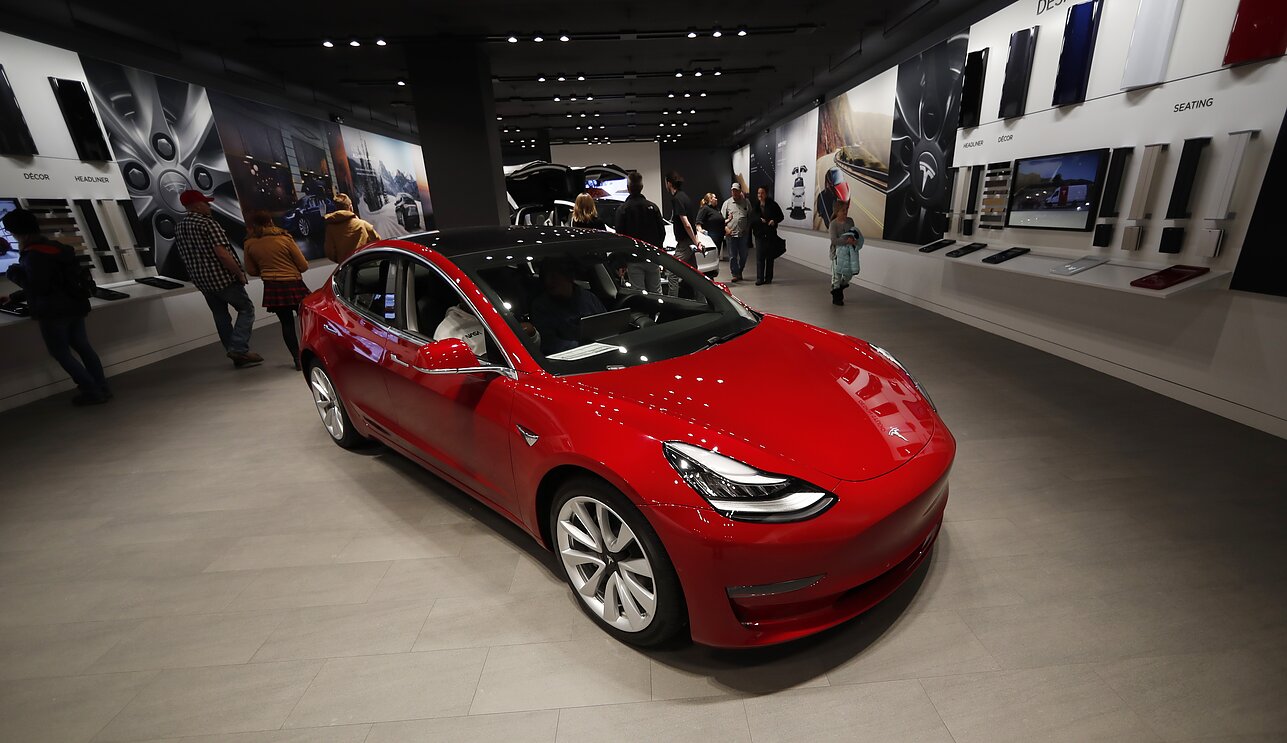 „Tesla Model 3“ „Tesla Model 3“