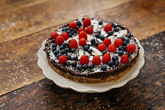 Tautvilės Šliažaitės žaliavalgiškas šokoladinis tortas Tautvilės Šliažaitės žaliavalgiškas šokoladinis tortas