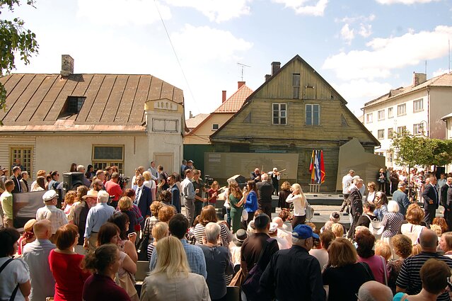 Sinagogų aikštės memorialas Jurbarke