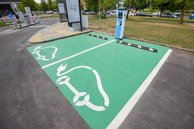 Elektromobilių įkrovimo stotelė