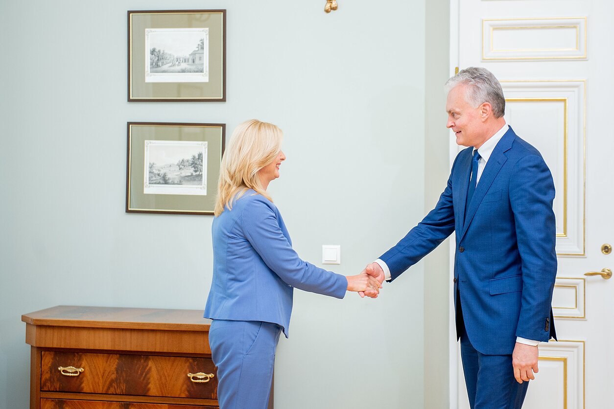 President Gitanas Nausėda greets Rita Tamašunienė, would-be minister of the interior President Gitanas Nausėda greets Rita Tamašunienė, would-be minister of the interior