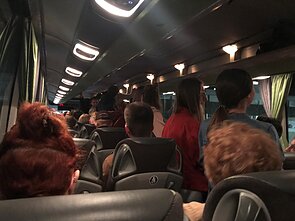 Žmonių perpildytas autobusas