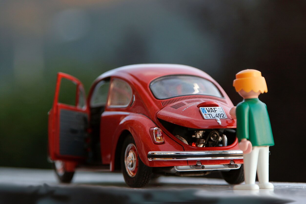 Steinar Engeland/Unsplash nuotr., Žaislinis automobilis