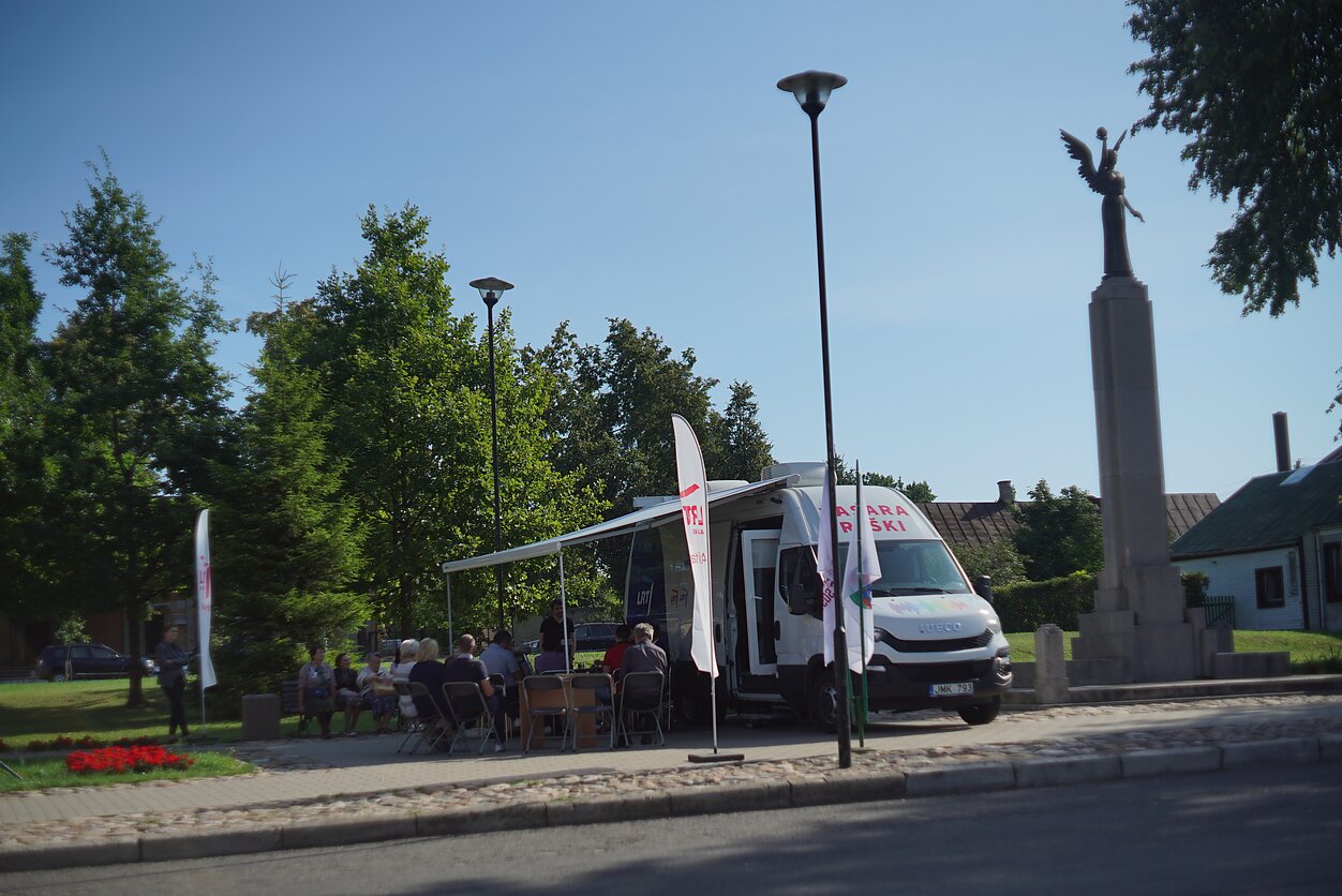 LRT RADIJO laida „10–12“ lankosi Žiežmariuose LRT RADIJO laida „10–12“ lankosi Žiežmariuose