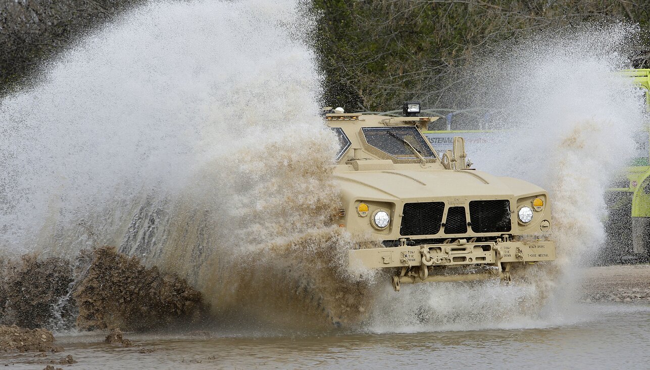 Armoured vehicle (associative) Armoured vehicle (associative)
