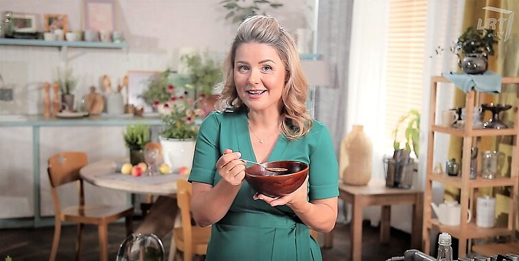 Trinta daržovių sriuba su gardžiuoju daržo karaliumi – pomidoru!