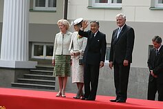 Valdas Adamkus, Alma Adamkienė Valdas Adamkus, Alma Adamkienė