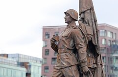 Žaliojo tilto skulptūros