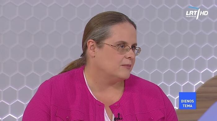 Dienos tema. Agnė Širinskienė: reikėtų viską diferencijuoti taip, kad girdyklos negalėtų gydyti žmonių, o gražus kavinių ir restoranų verslas veiktų toliau