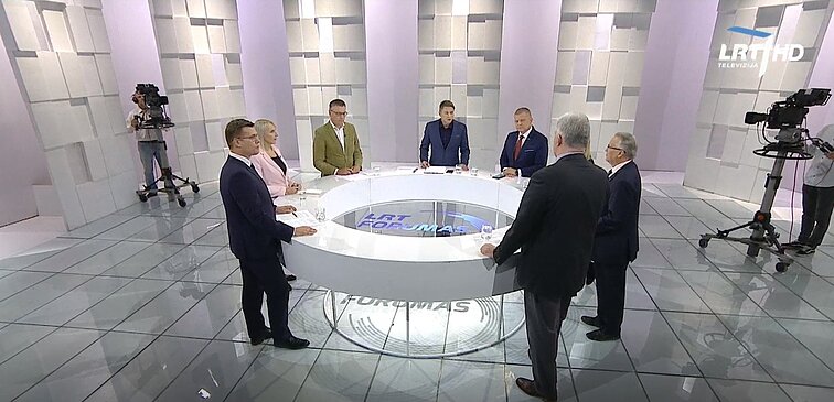 LRT forumas. Nenorimos išmokti politikų pamokos: įtarimai dėl Irinos Rozovos ir į Lietuvą besiskverbiančių Rytų