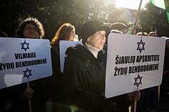 Vilnius held a March of the Living and a commemorative event in Rūdininkų Square to mark the national Holocaust remembrance day on Monday.