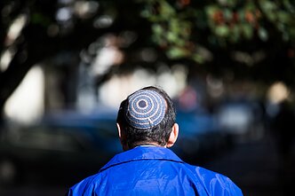 Vilnius held a March of the Living and a commemorative event in Rūdininkų Square to mark the national Holocaust remembrance day on Monday.