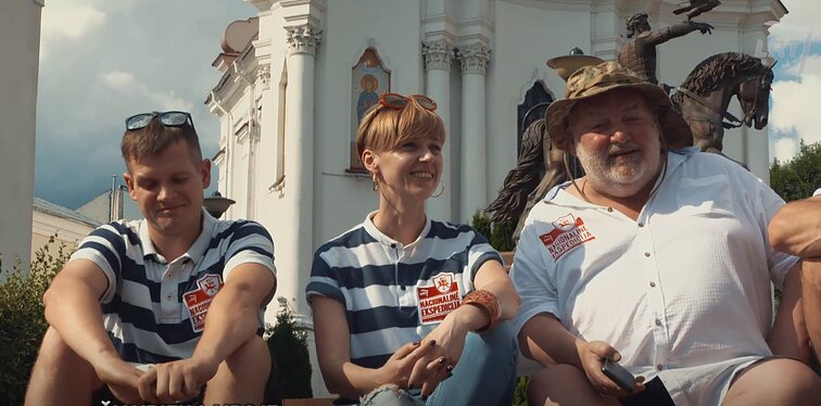 Nacionalinė ekspedicija. Valdovo Algirdo miestas ir smėlyje klimpstantys automobiliai