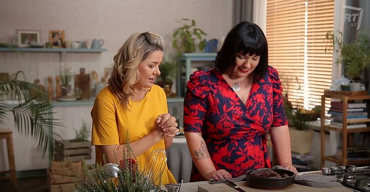 Kraujiniai vėdarai: senosios virtuvės papročiais dalijasi Lina Žilevičė