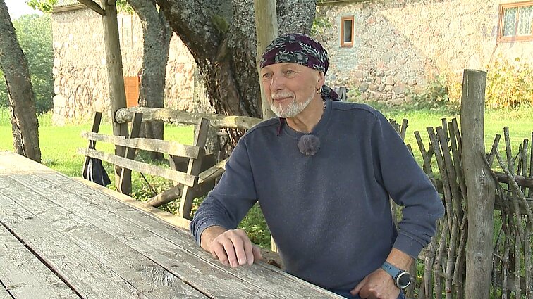 „Pradėk nuo savęs“. Tapytojas Leonardas Černiauskas – apie malūną prie kelio, tėvų kilmę ir, kad dabartinis žemaitis skiriasi nuo senojo