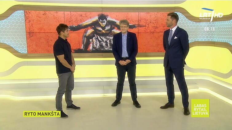 Mankšta su Hiro Morita: pradėkite rytą kaip sumo imtynininkai!