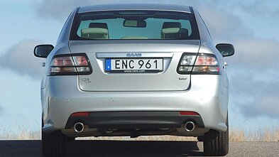 Paskutinis naujas SAAB 9-3 sedanas