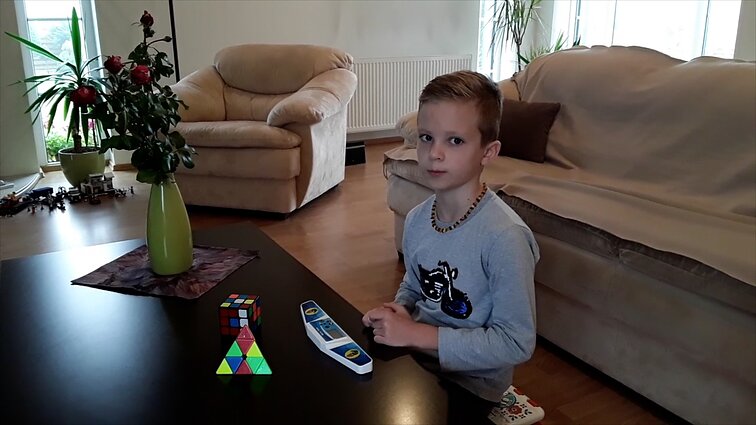 Lietuvos nerealieji. Greitasis Justas Nemanius ir jo „draugas“ Rubiko kubas