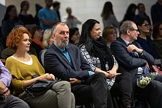 Centre – Eduardo Balsio sūnus Audrius Balsys ir anūkė Indrė Baikšytė. 