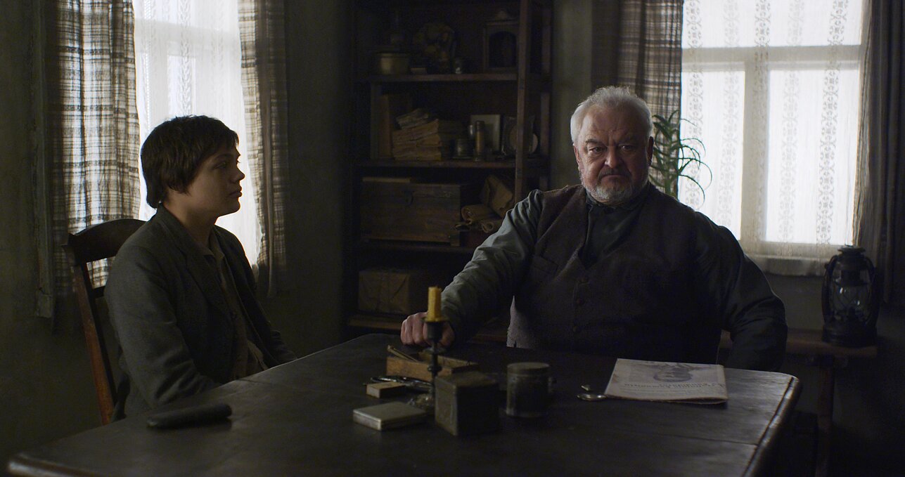 Filmo archyvo nuotr., Kadras iš filmo „Sutemose“