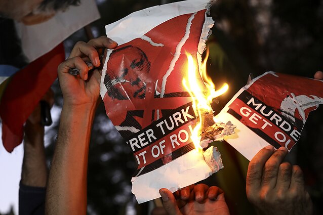 Svarbus pokalbis. Turkija toliau veržiasi į Sirijos šiaurę: koks likimas laukia 30 mln. kurdų?