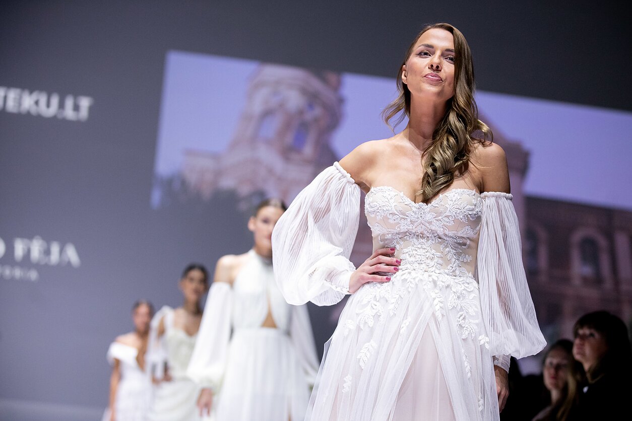 Viktorijos Jakučinskaitės vestuvinių suknelių kolekcija