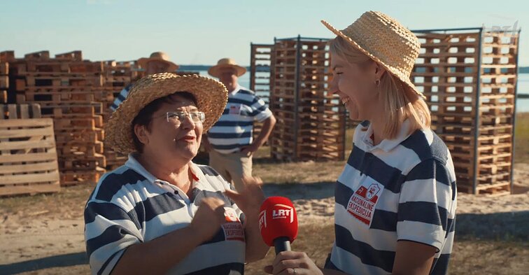 Nacionalinė ekspedicija. Svajonių pasienis, į socialinius tinklus išsiruošusi Zita Kelmickaitė ir vandenyje sustojęs laivas