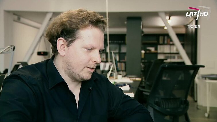 Kultūros diena. Irinos Peleckienės paroda „Illumine“: stiklas ir šviesa, kalbantys apie sąmonę ir išsilaisvinimą